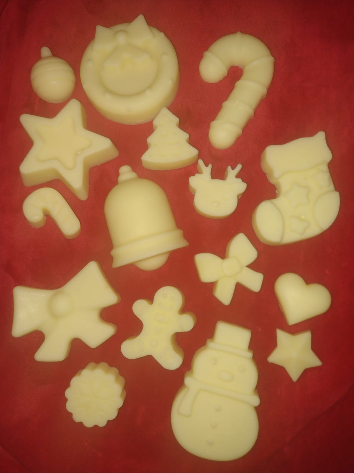 Aromatherapy Christmas Wax Melts - Natural Beeswax or Soya Wax with Coconut Oil and Essential Oils